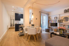 Spacious 2-Bed Apartment with Outside Space, Brighton